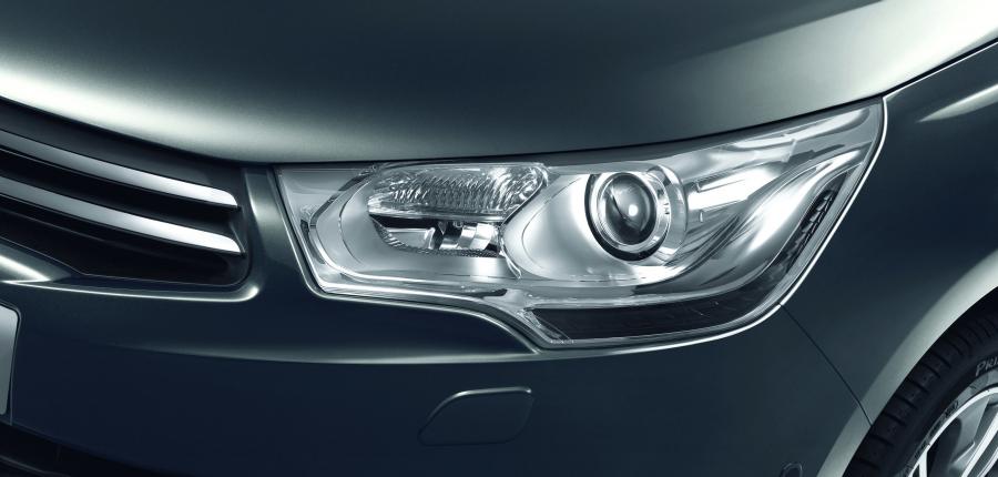  Citroen C4 2010 года  (фото 140 из 147)